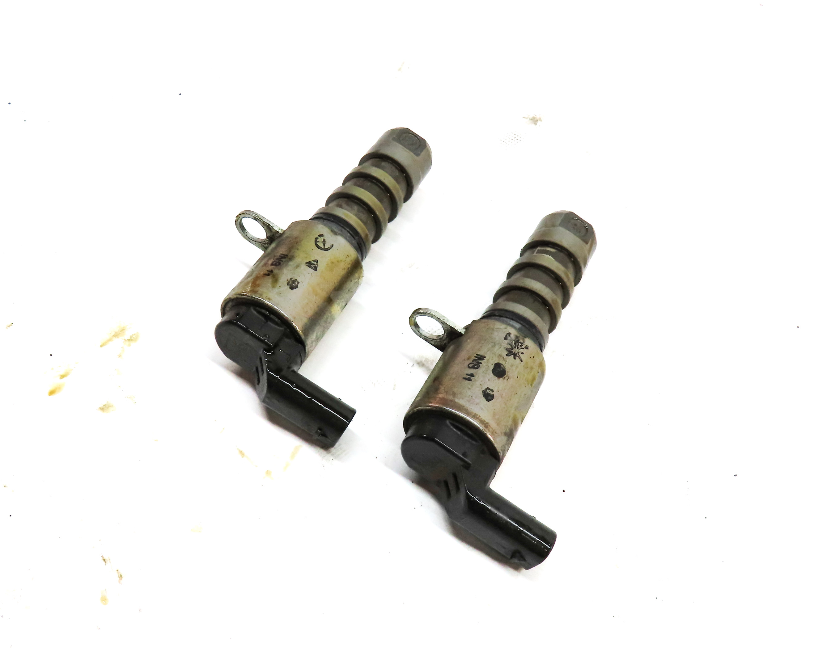 16 AUDI A6 (C7) 3.0L SUPER (CREC) ENGINE VVT VARIABLE VALVE TIMING SOLENOID SET — exact item pictured